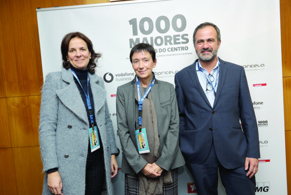 Ana Gouveia, responsável pela área ESG da SIBS, Rita Seabra, especialista em instrumentos financeiros do IAPMEI, e Rui Alexandre Toscano, representante do Departamento de Sustentabilidade do BPI.